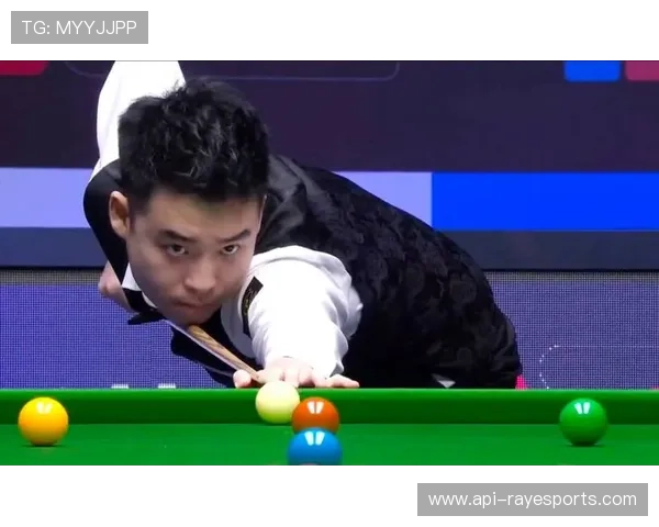 中国选手斯佳辉斯诺克英锦赛零封瑞恩·戴，强势晋级